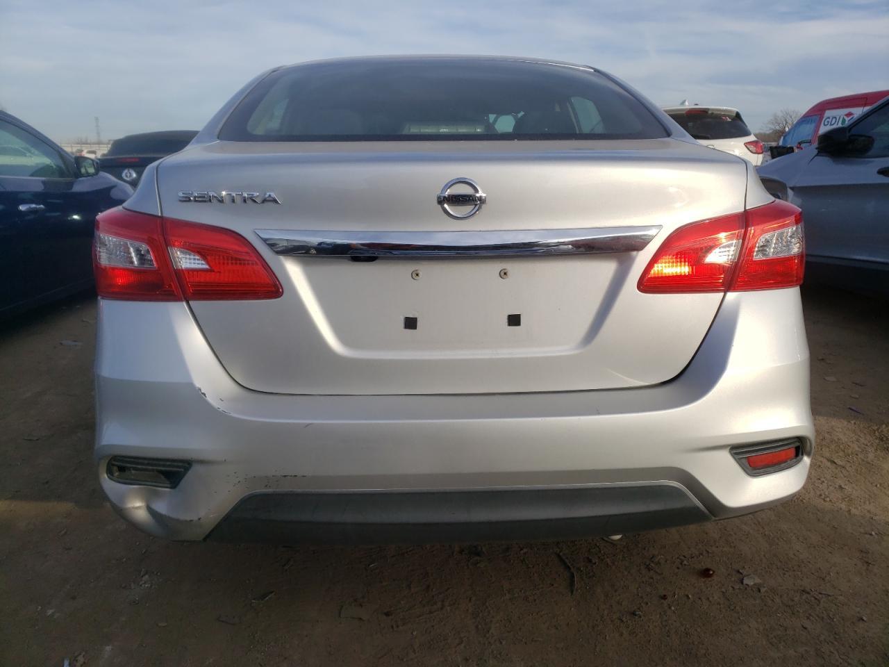 2018 NISSAN SENTRA S - Фото 6