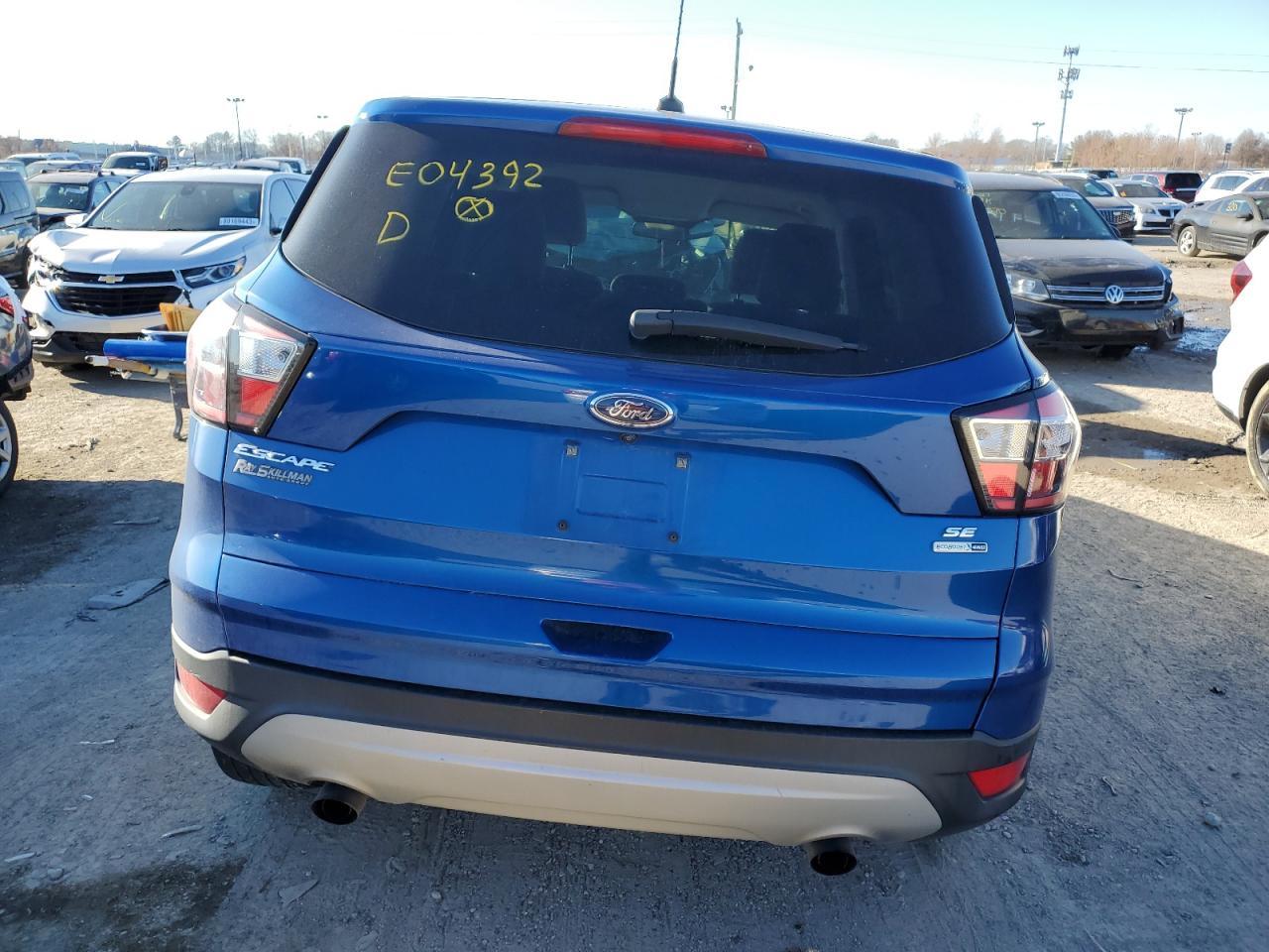 2017 FORD ESCAPE SE - Image 6