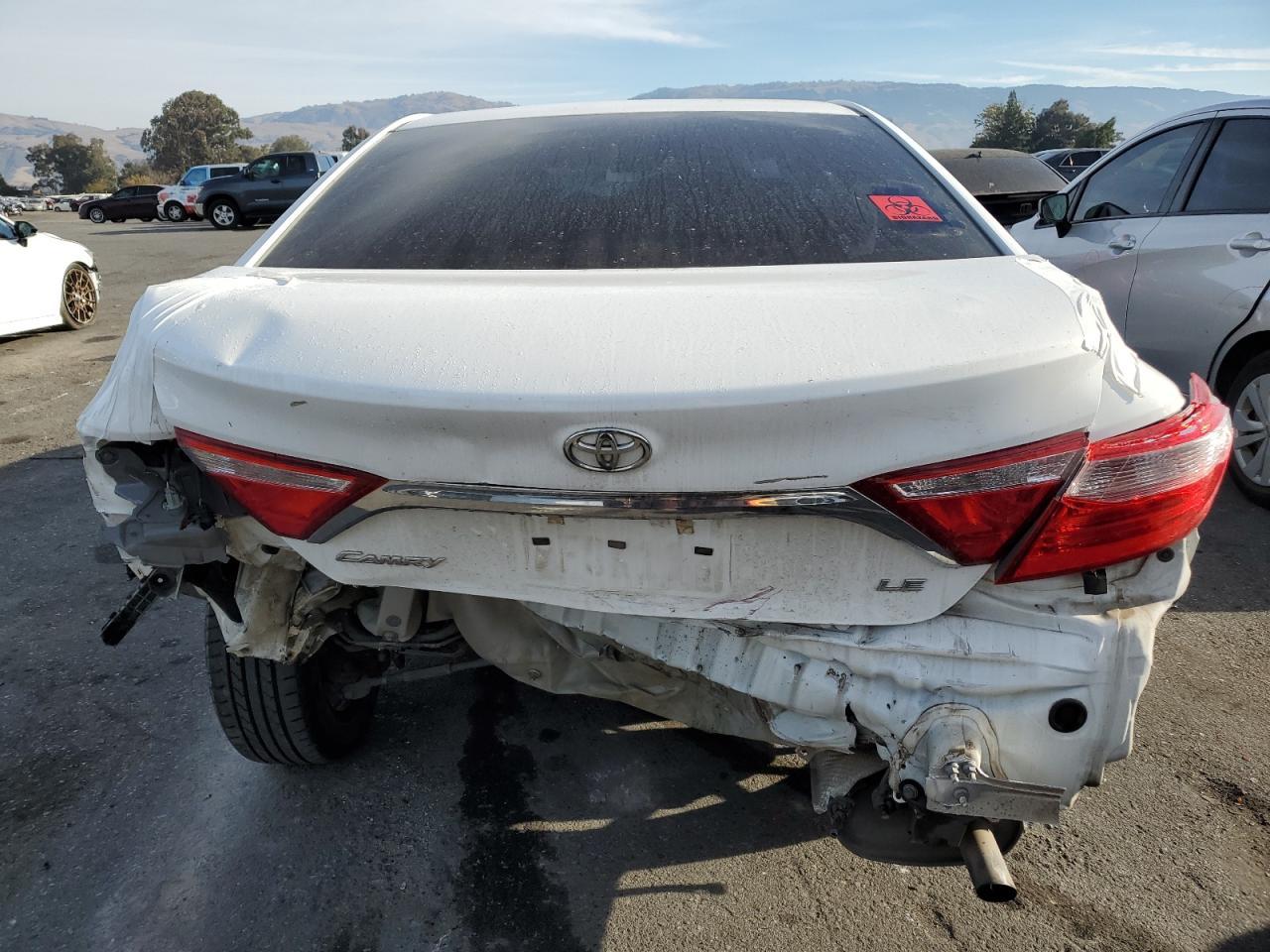 2017 TOYOTA CAMRY LE - Image 6