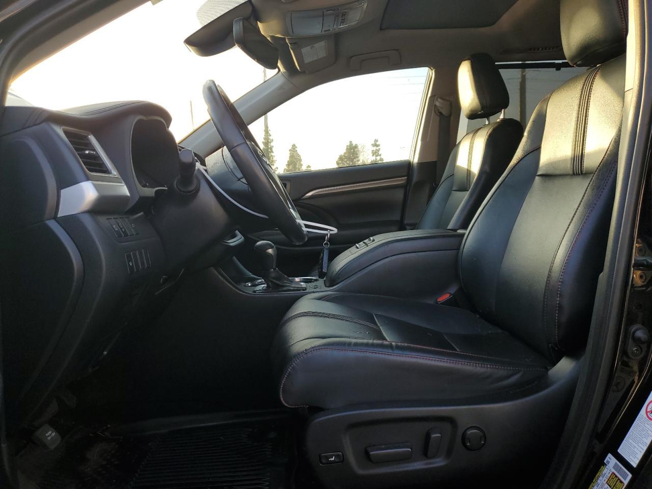 2019 TOYOTA HIGHLANDER - Image 7