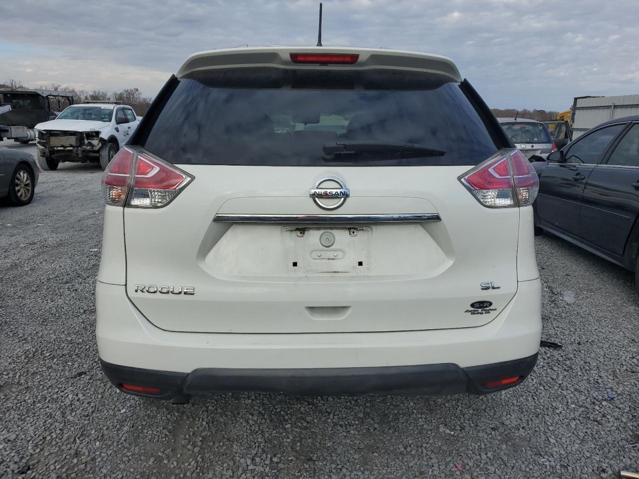 2015 NISSAN ROGUE S - Image 6
