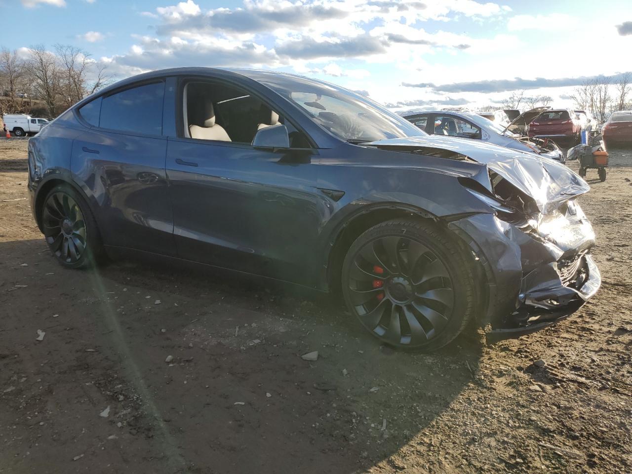 2023 TESLA MODEL Y - Image 4