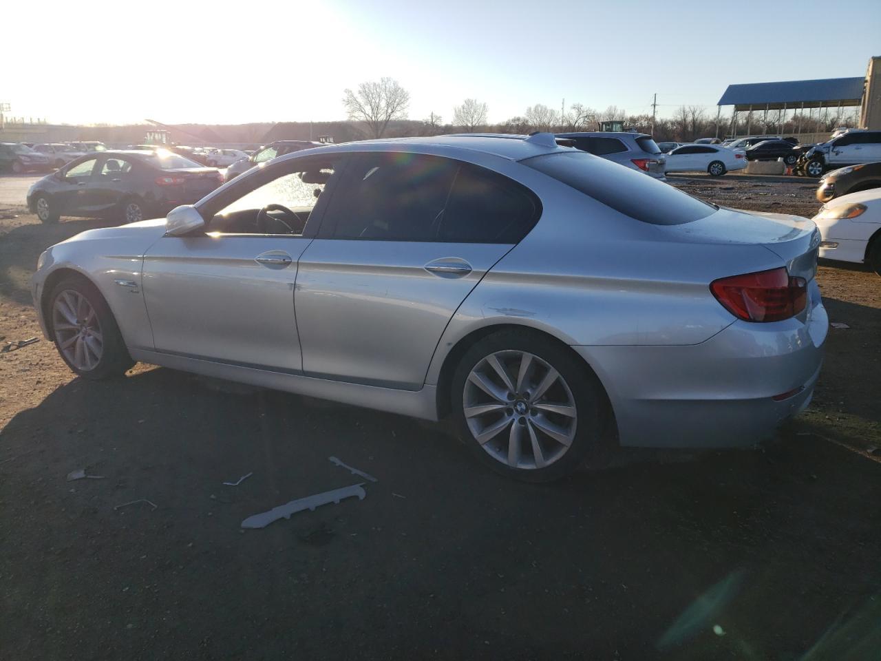 2011 BMW 535 XI - Фото 2