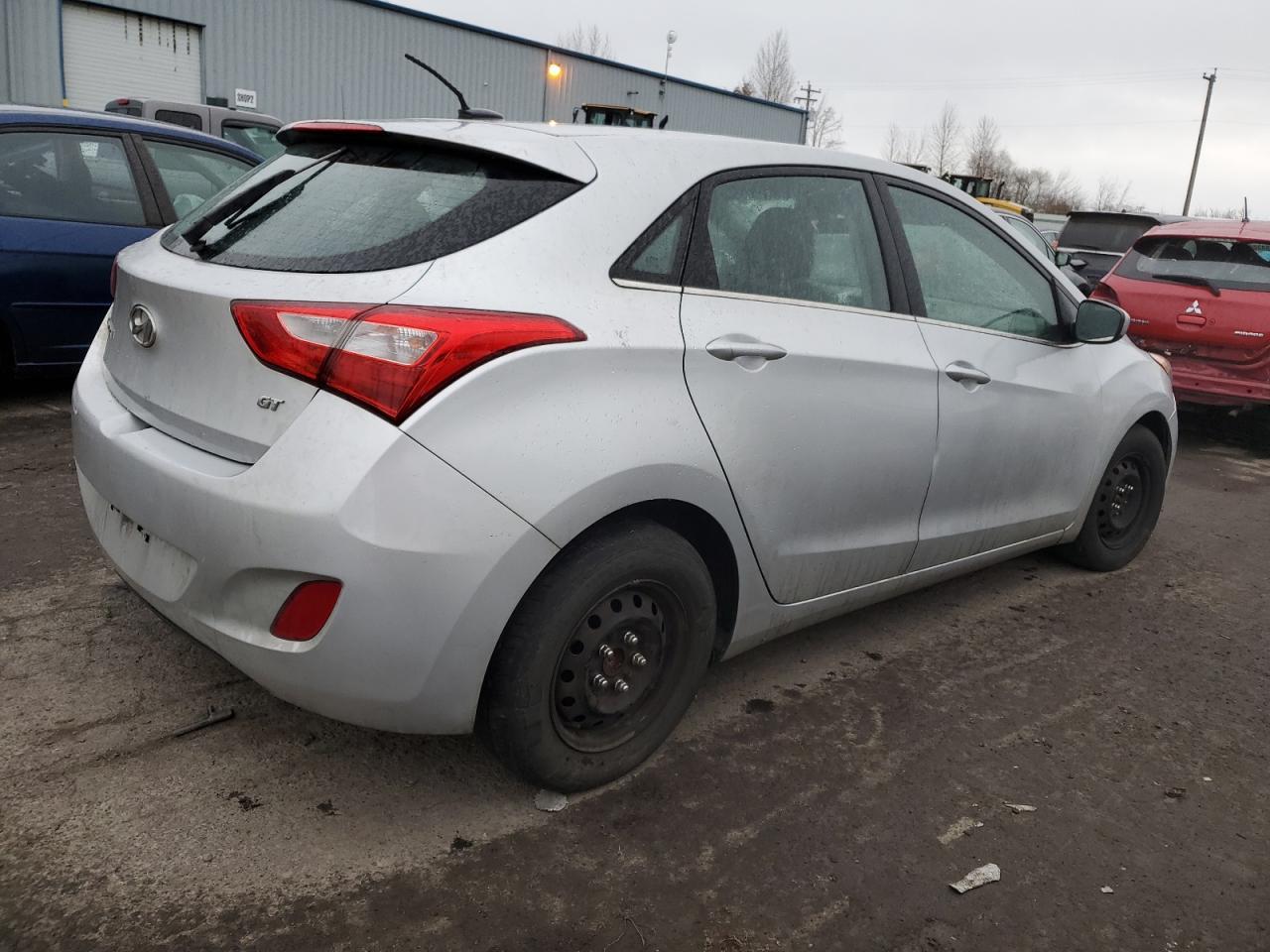 2016 HYUNDAI ELANTRA GT - Фото 3