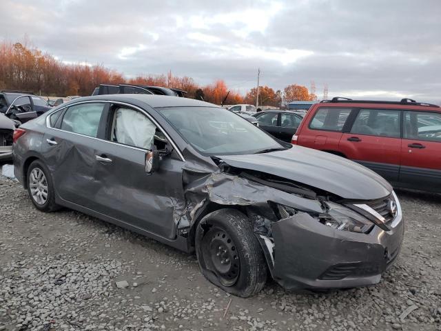 2017 Nissan Altima 2.5 - Image 4