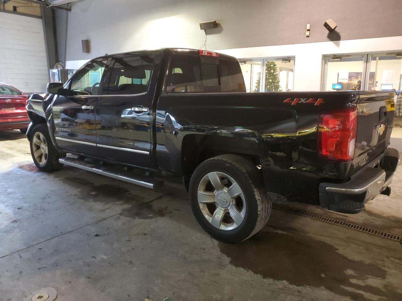2018 CHEVROLET SILVERADO - Фото 2