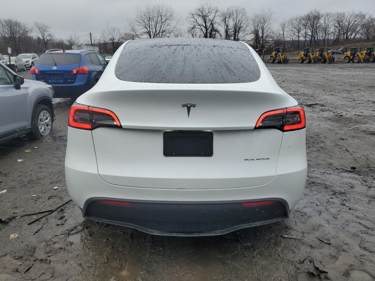 2023 TESLA MODEL Y - Фото 6