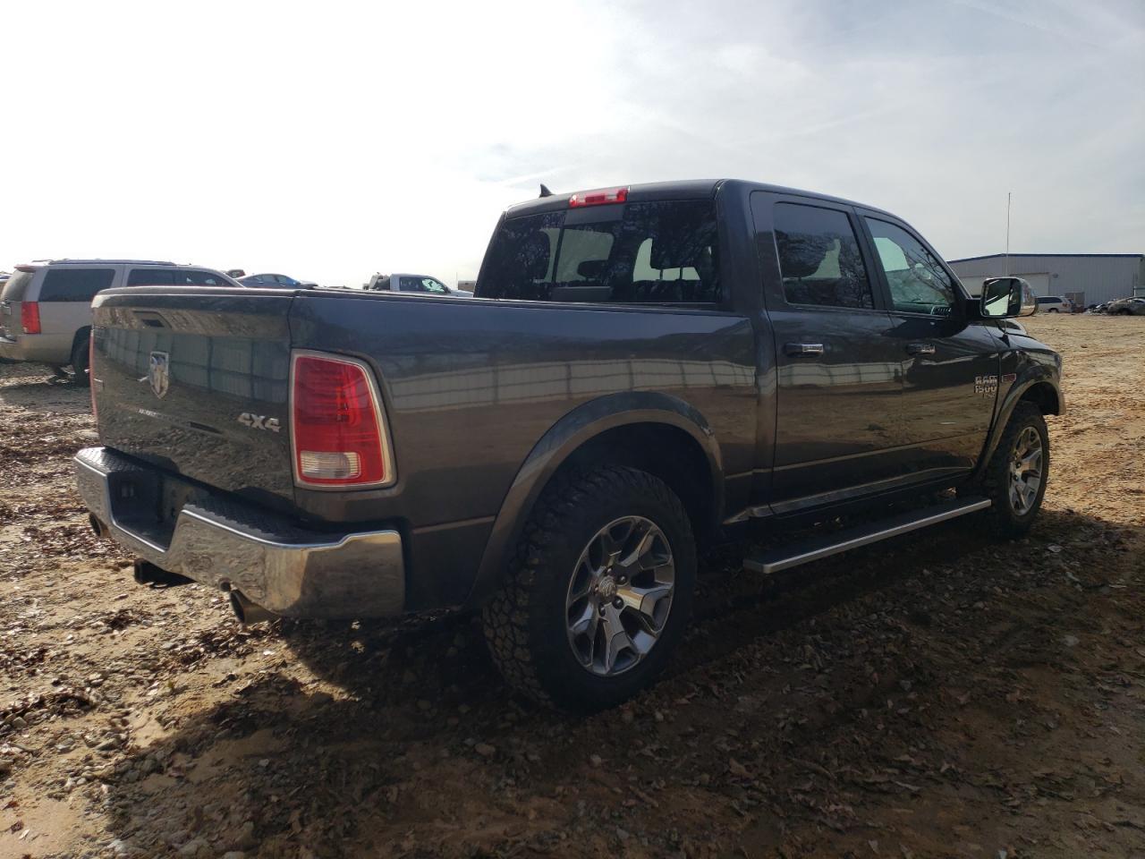 2019 RAM 1500 CLASS - Image 3