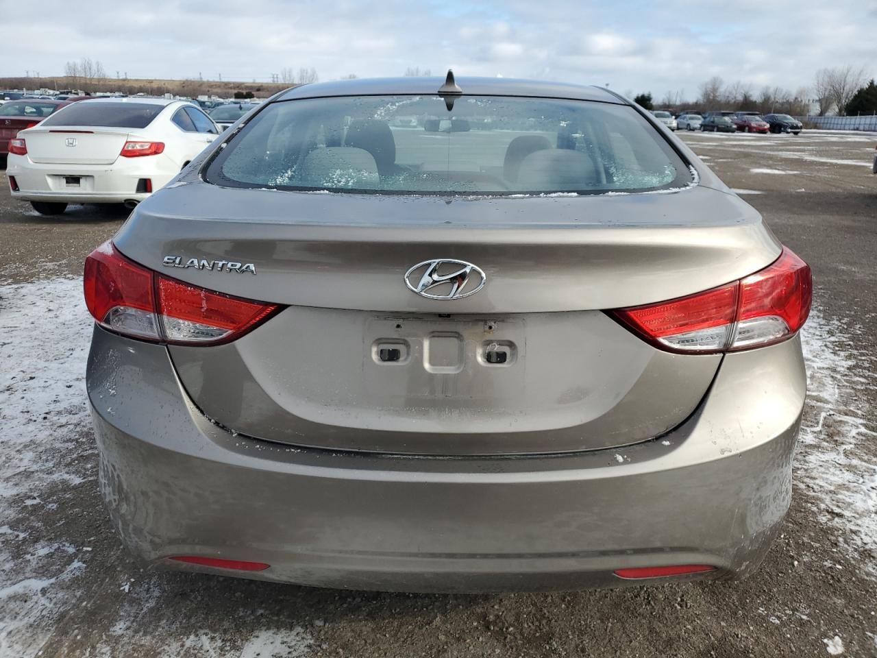 2013 HYUNDAI ELANTRA GL - Image 6