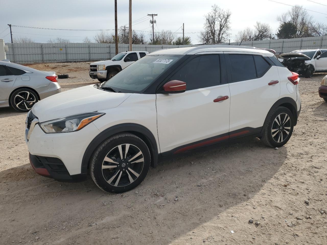 2018 NISSAN KICKS S car image