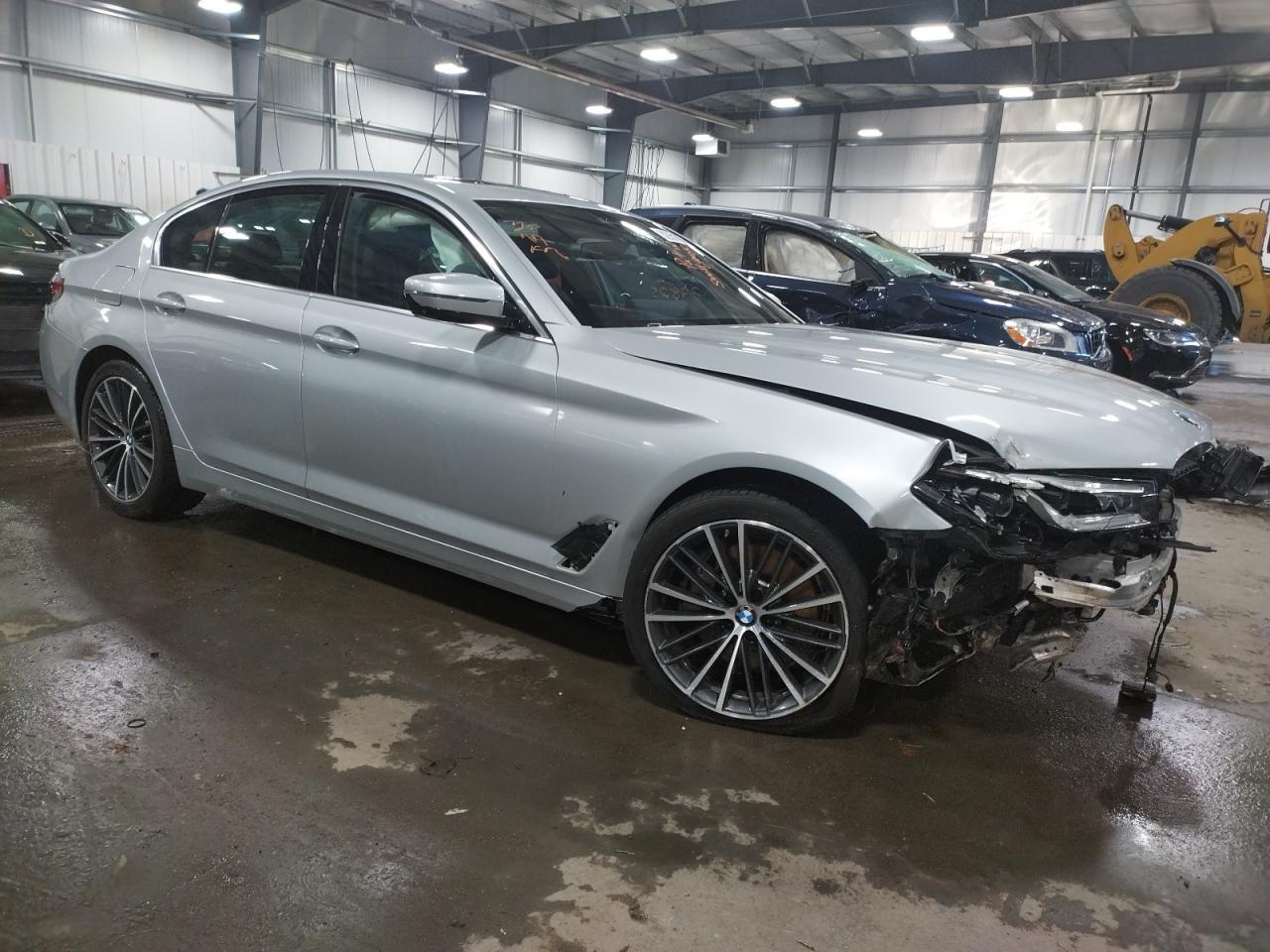2021 BMW 540 XI - Фото 4