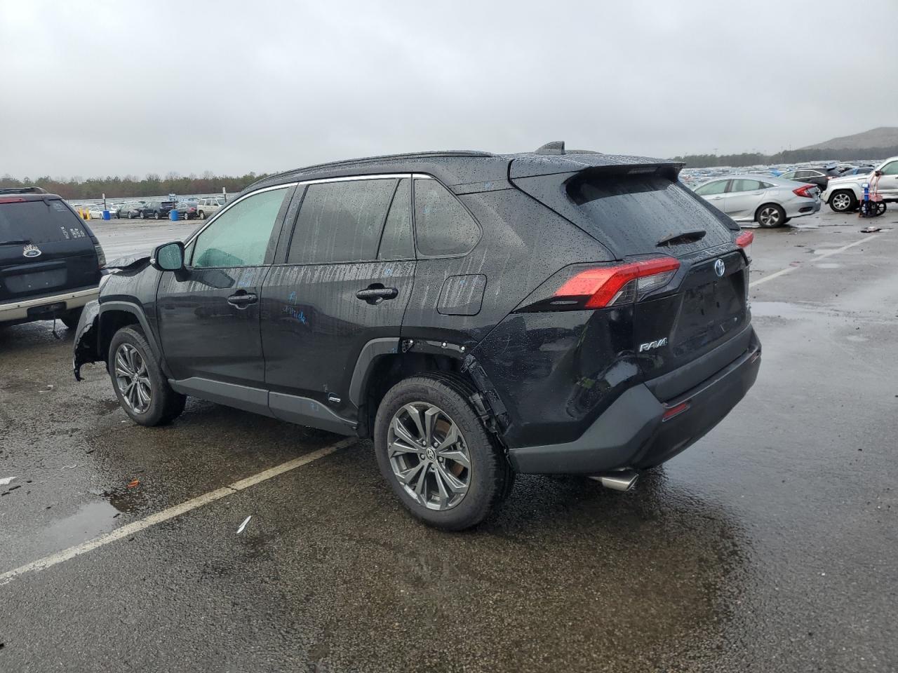 2022 TOYOTA RAV4 XLE P - Image 2