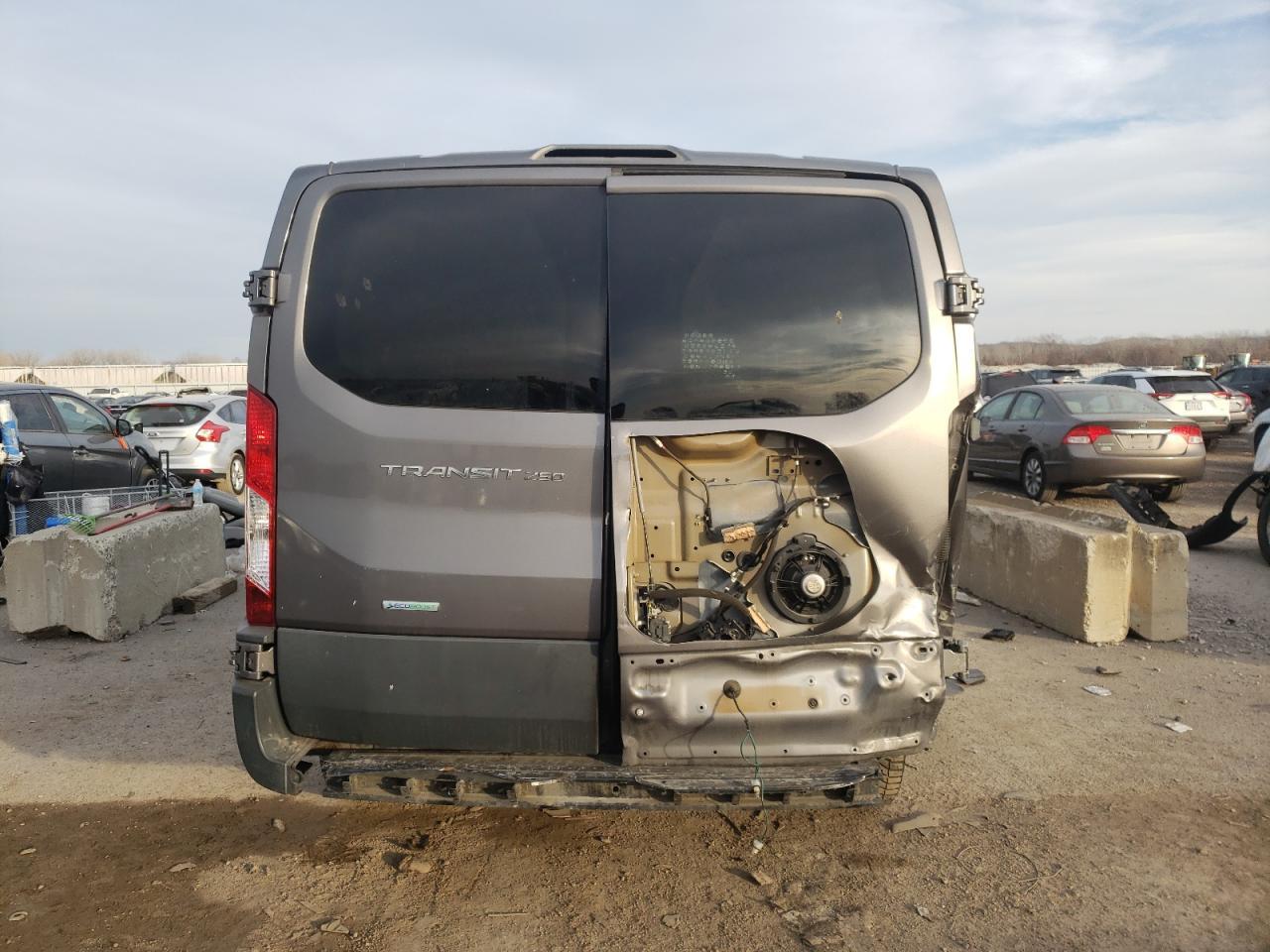 2015 FORD TRANSIT T- - Фото 6