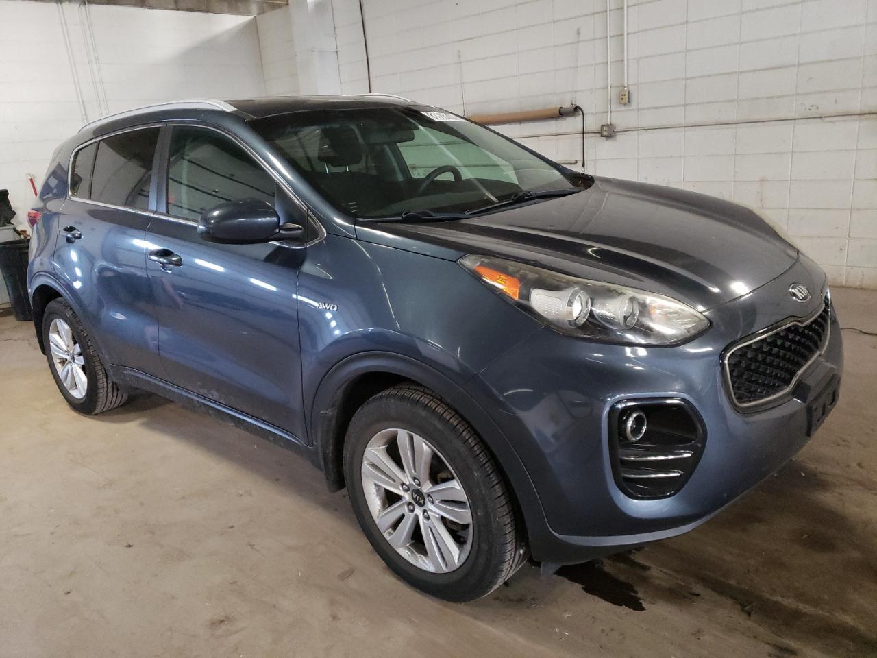 2017 KIA SPORTAGE L - Image 4