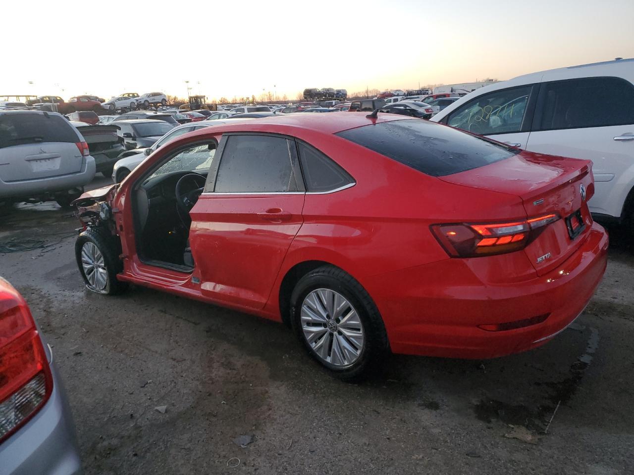 2019 VOLKSWAGEN JETTA S - Фото 2