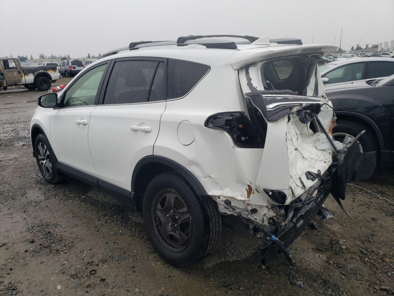 2017 TOYOTA RAV4 LE - Image 2