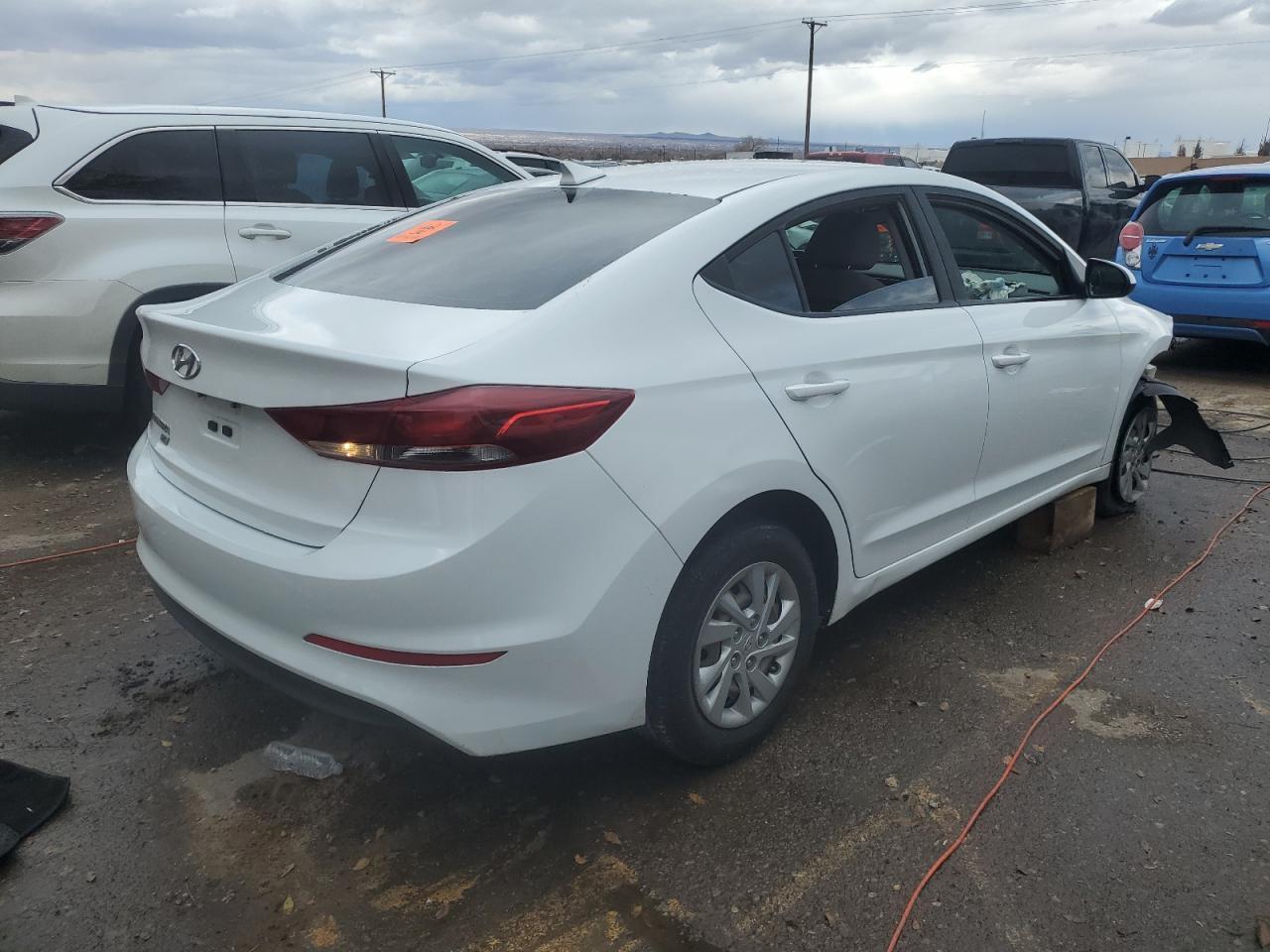 2017 HYUNDAI ELANTRA SE - Фото 3