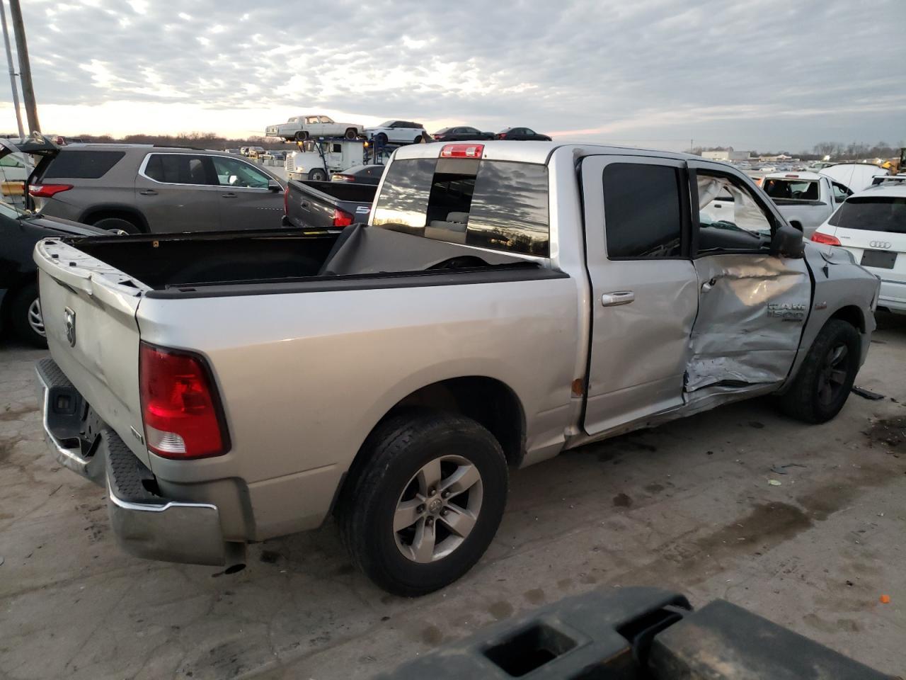2019 RAM 1500 CLASS - Фото 3