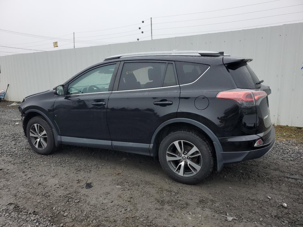 2017 TOYOTA RAV4 XLE - Image 2