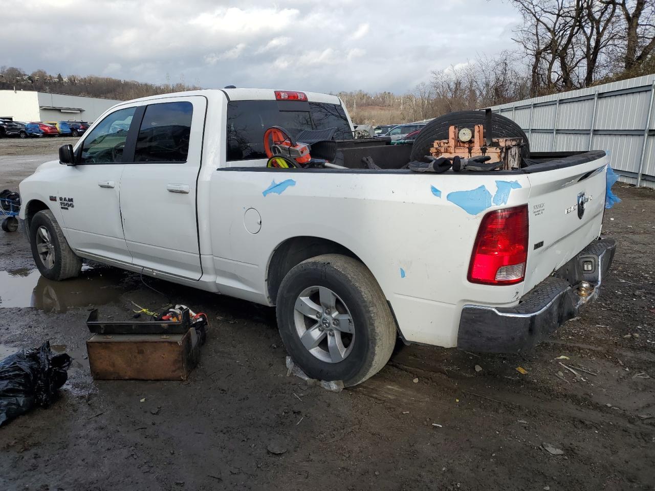 2019 RAM 1500 CLASS - Image 2
