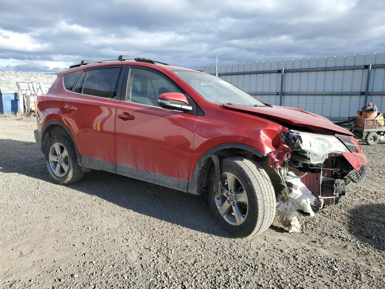 2015 TOYOTA RAV4 XLE - Image 4
