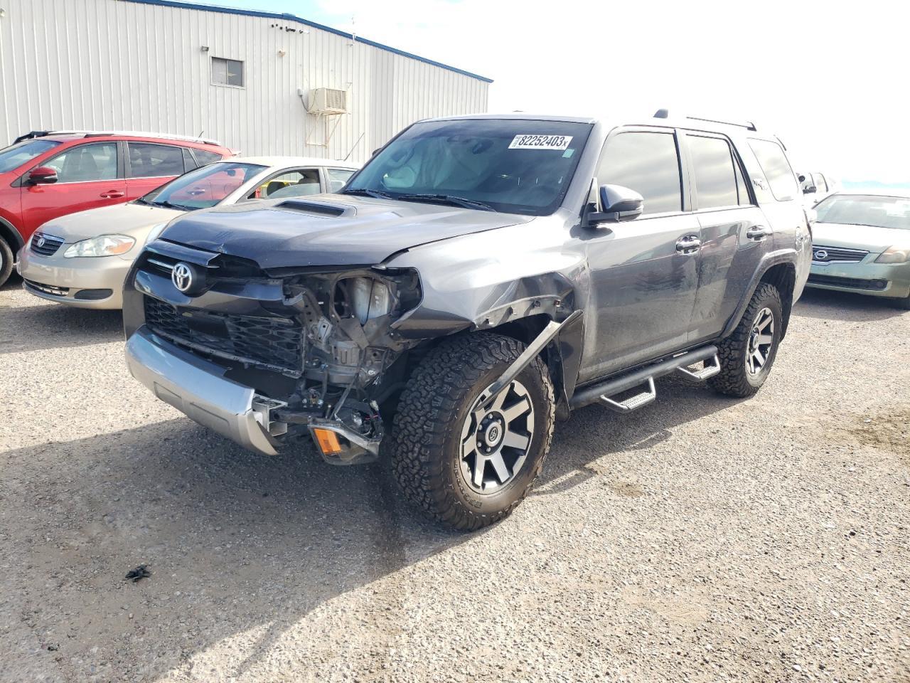 2020 TOYOTA 4RUNNER SR