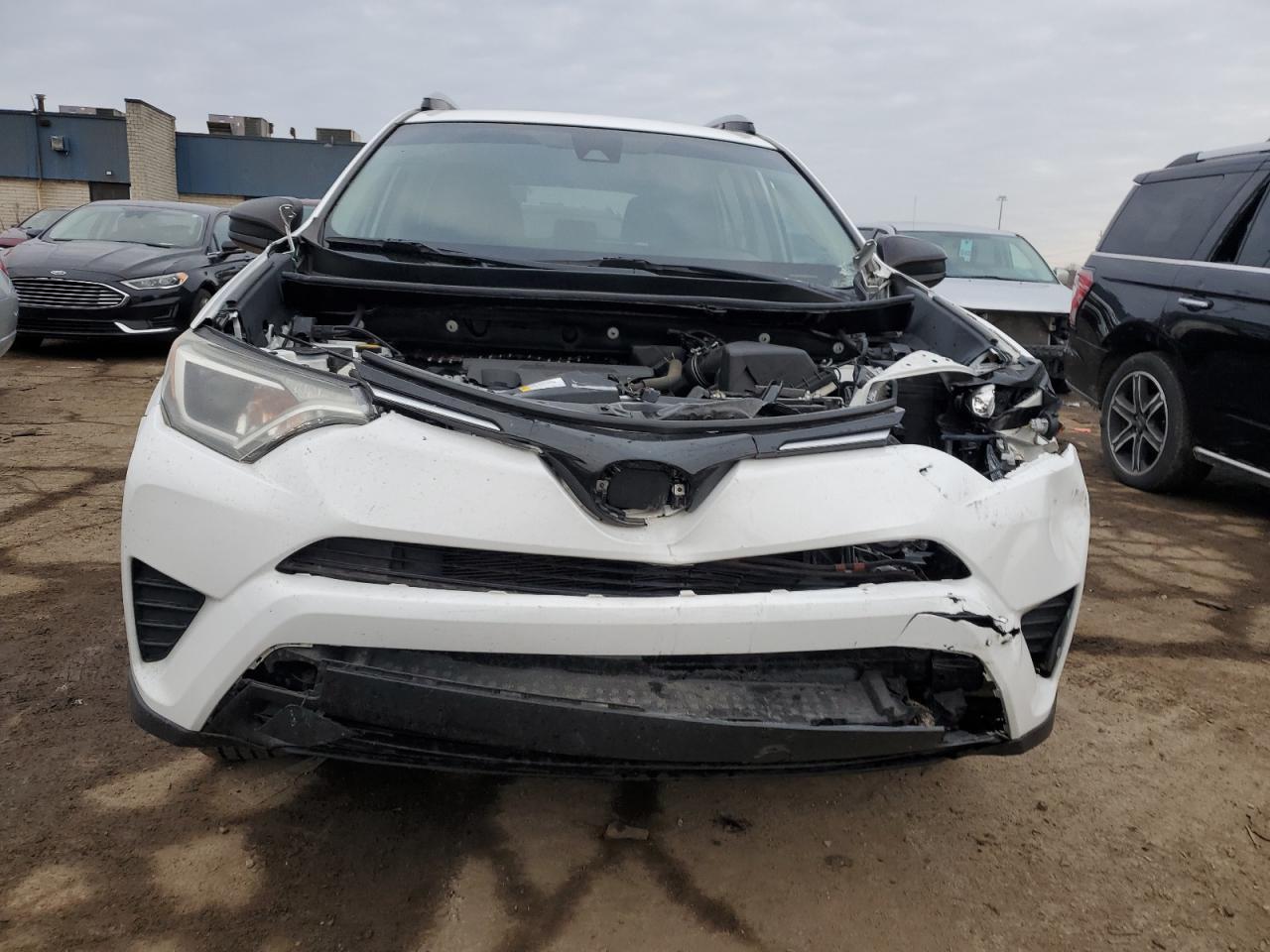 2017 TOYOTA RAV4 LE - Image 5