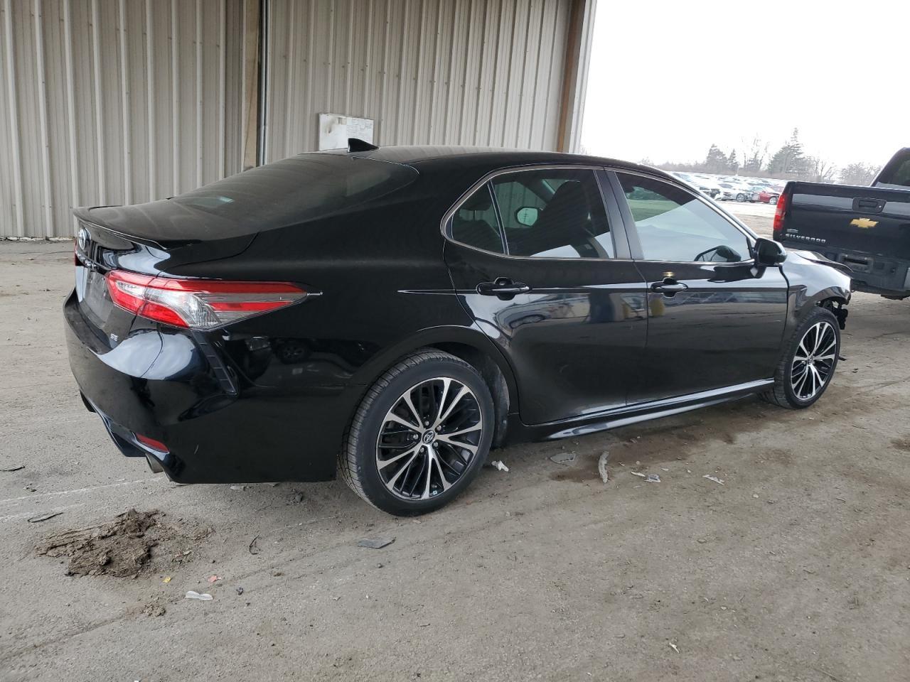 2019 TOYOTA CAMRY L - Image 3