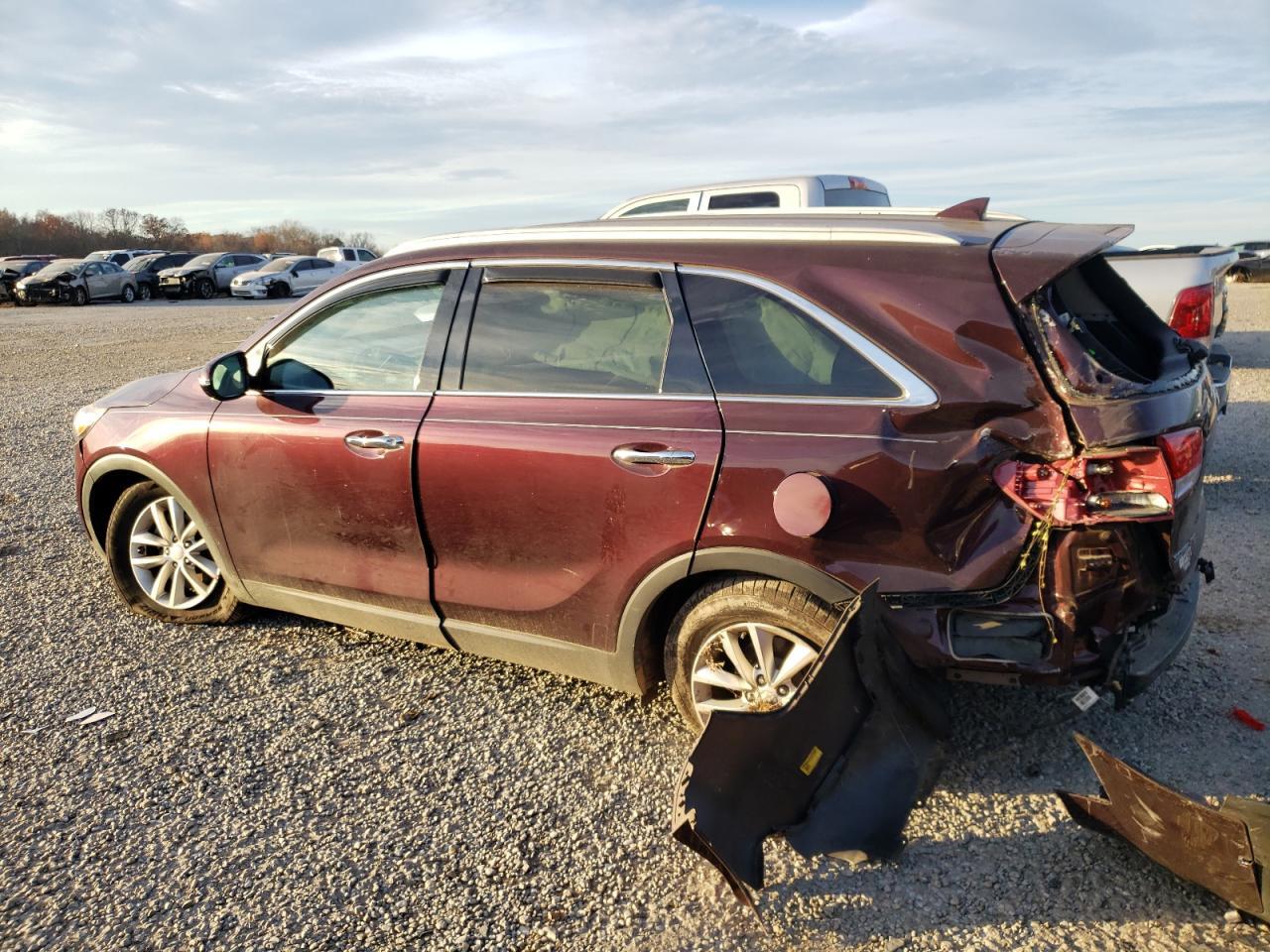 2017 KIA SORENTO LX - Image 2