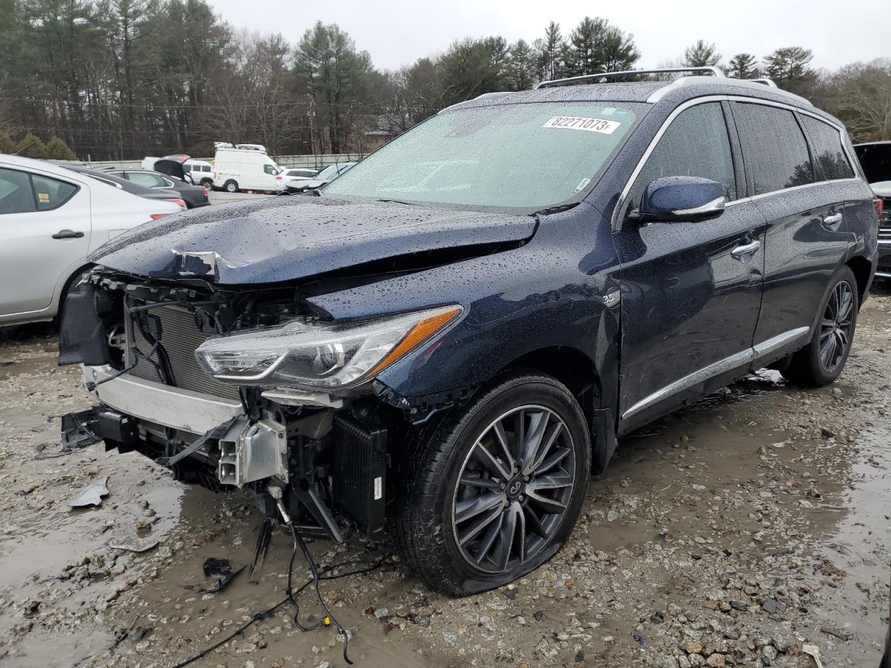 2019 INFINITI QX60 LUXE car image