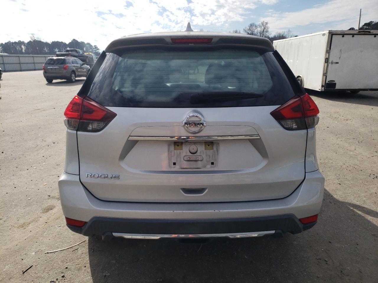 2018 NISSAN ROGUE S - Фото 6