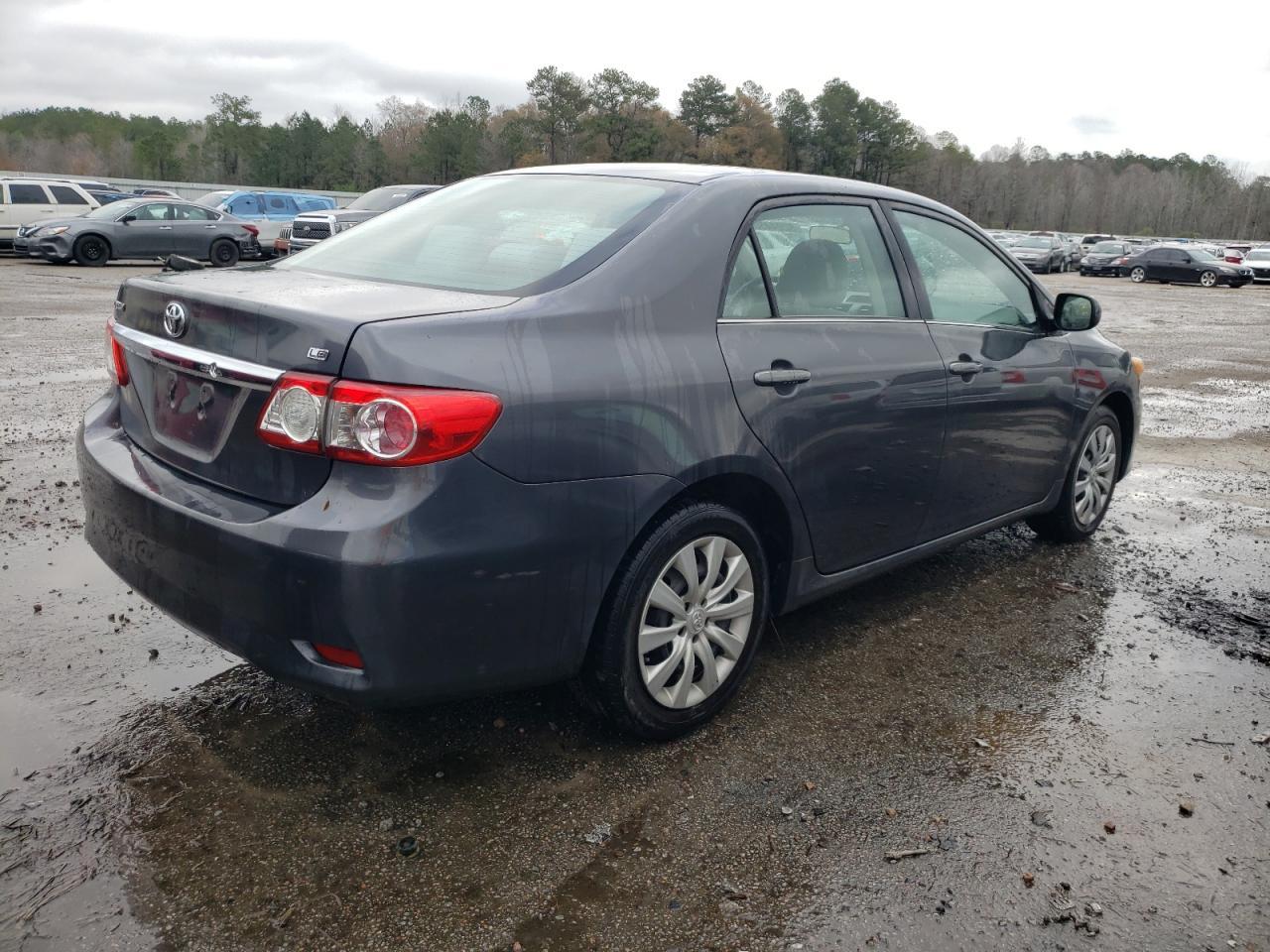 2013 TOYOTA COROLLA BA - Фото 3