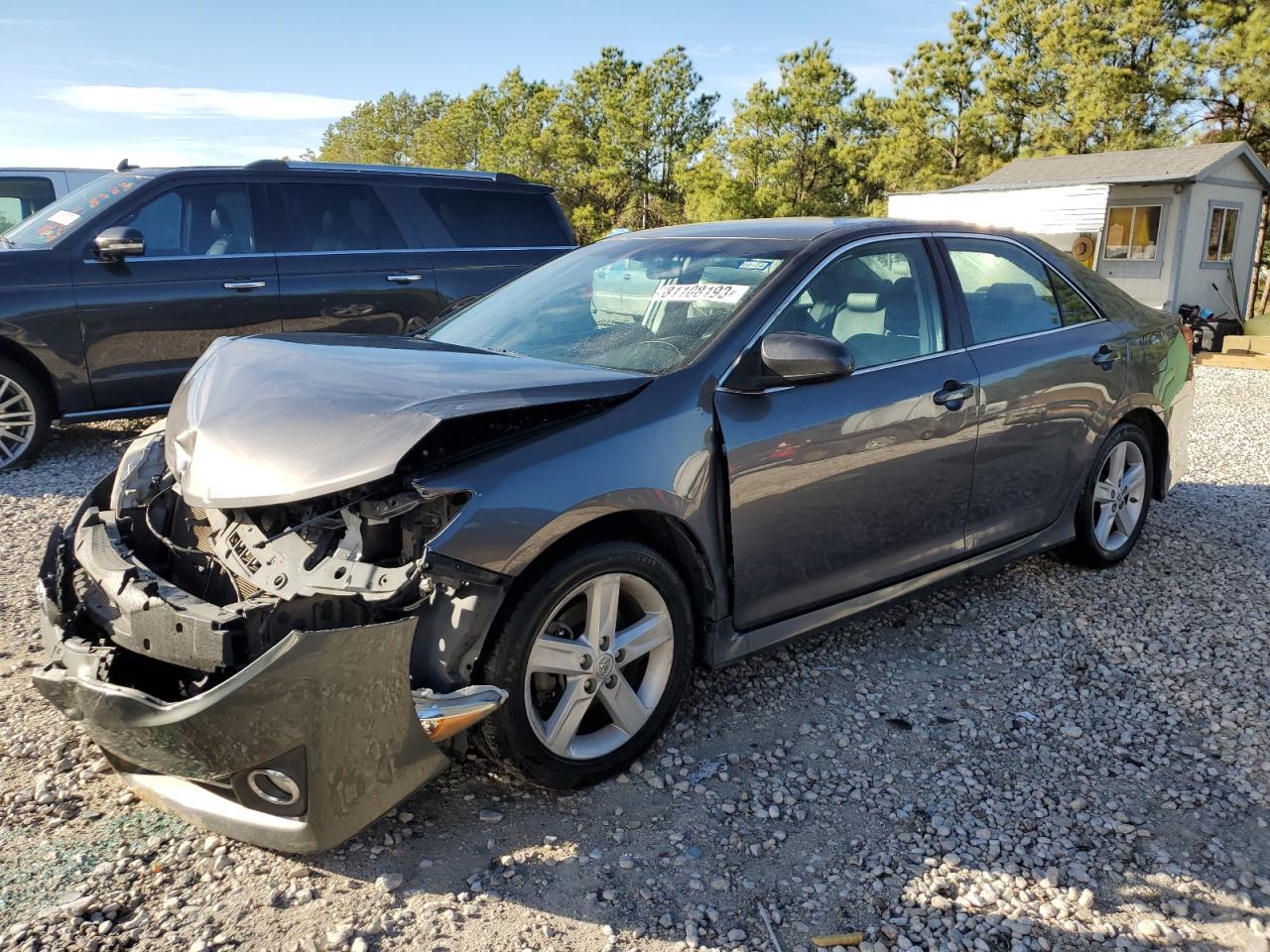 2013 TOYOTA CAMRY L