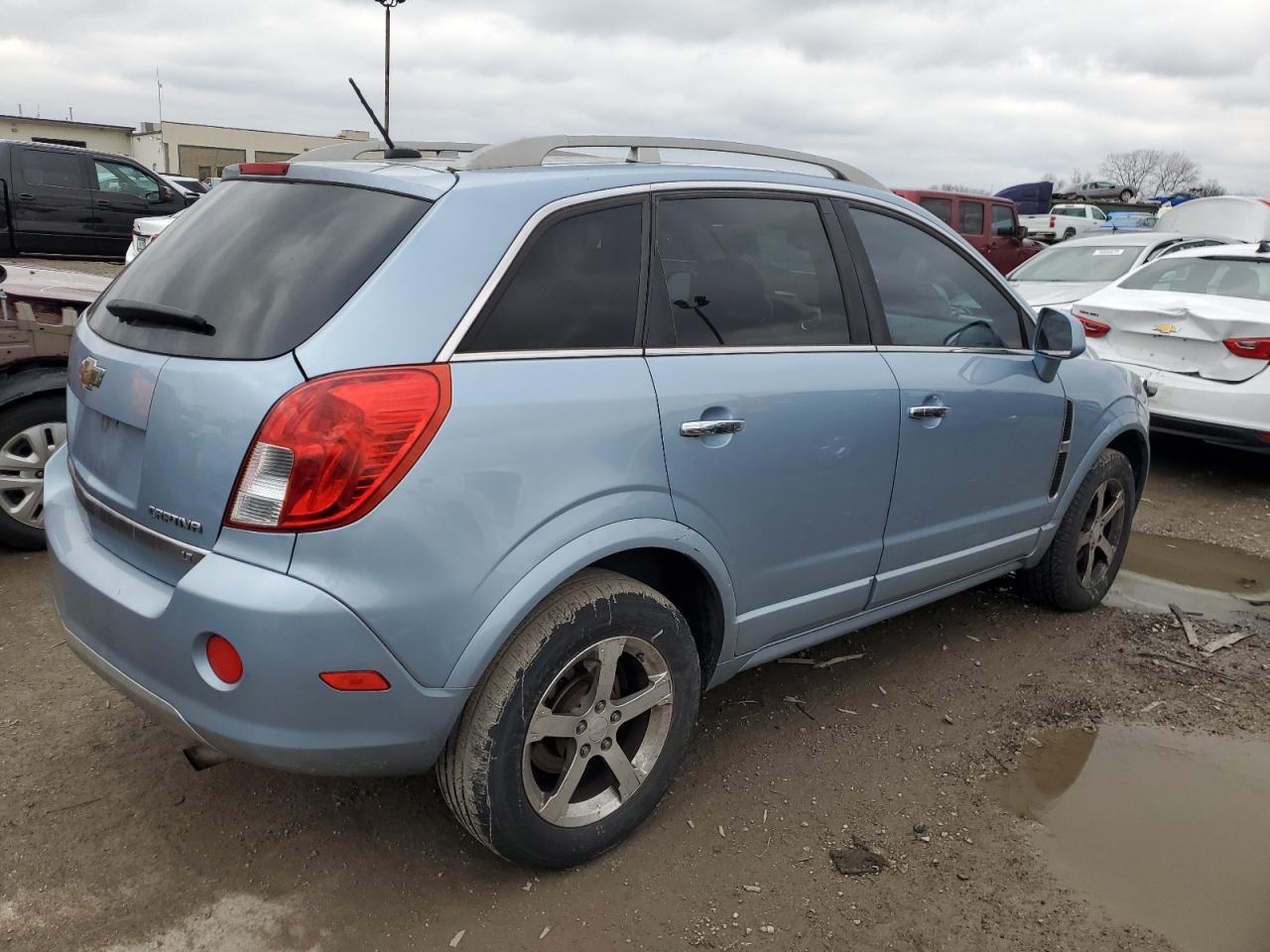 2013 CHEVROLET CAPTIVA LT - Image 3