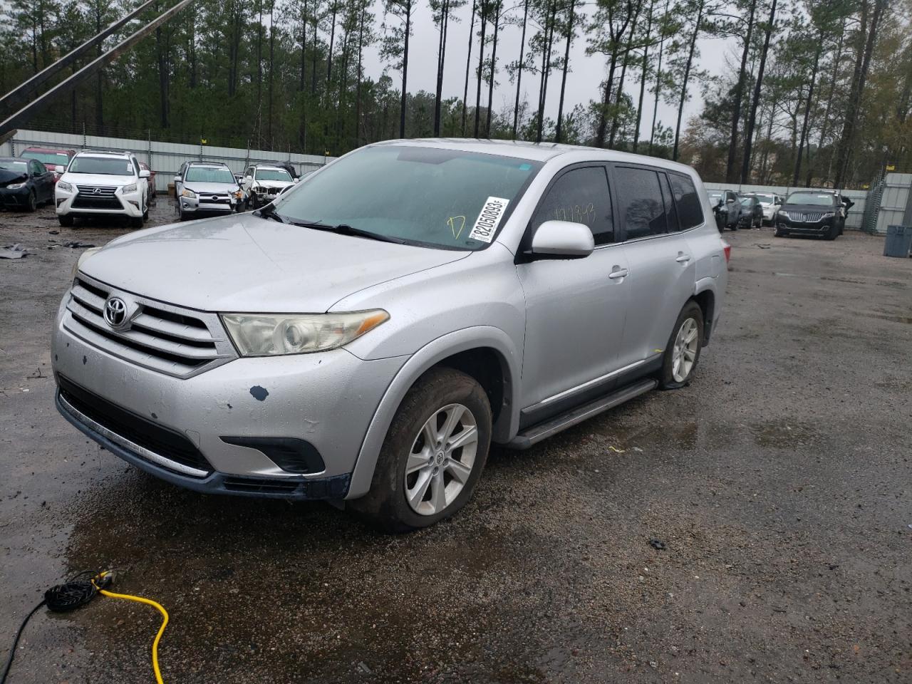2011 TOYOTA HIGHLANDER