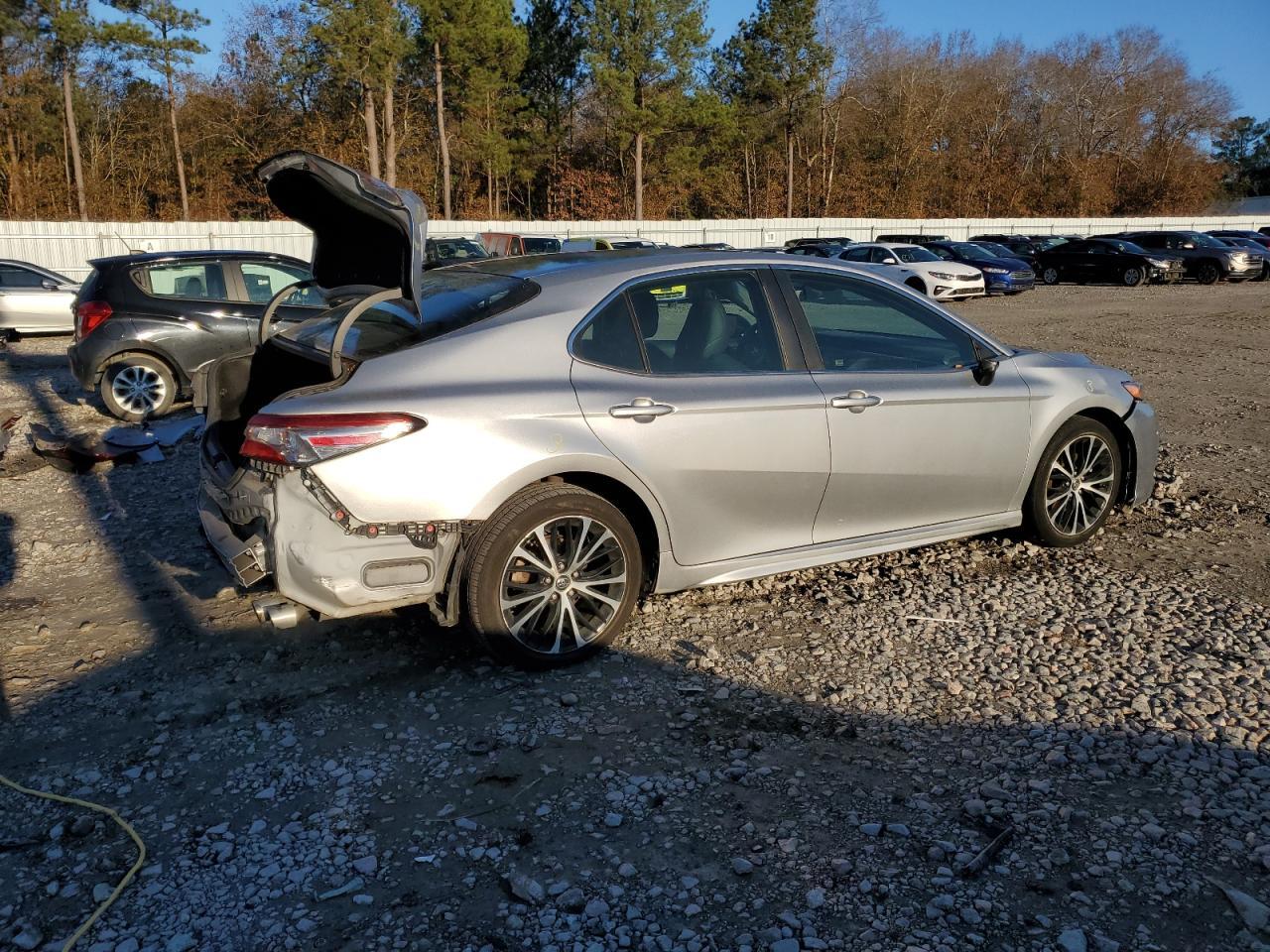 2018 TOYOTA CAMRY L - Image 3