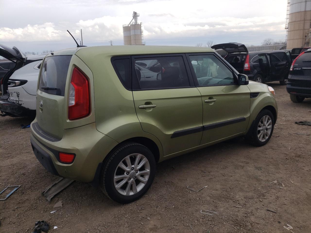 2013 KIA SOUL + - Image 3