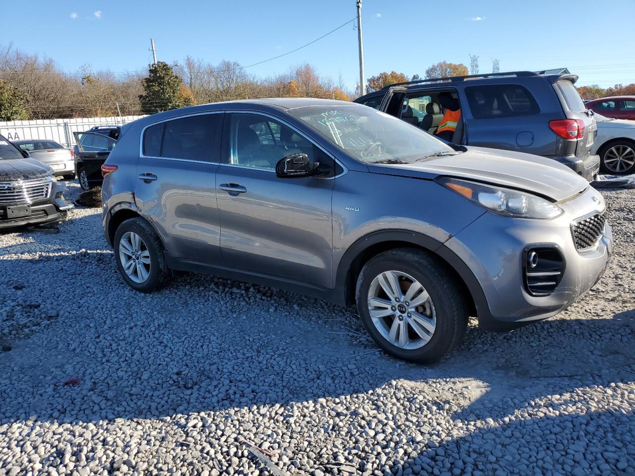 2017 KIA SPORTAGE L - Image 4