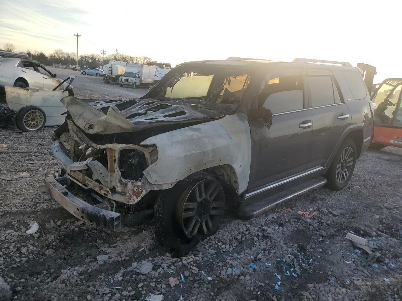 2019 TOYOTA 4RUNNER SR