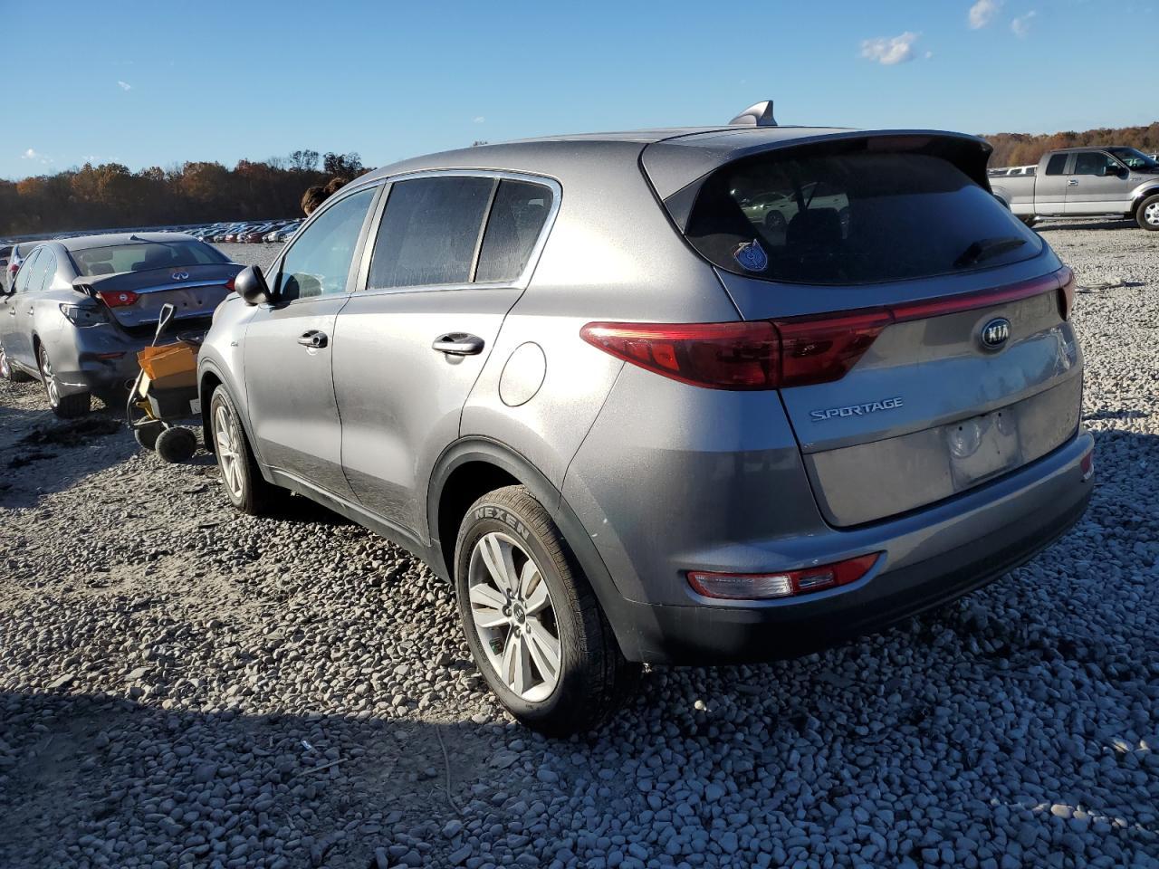 2017 KIA SPORTAGE L - Image 2