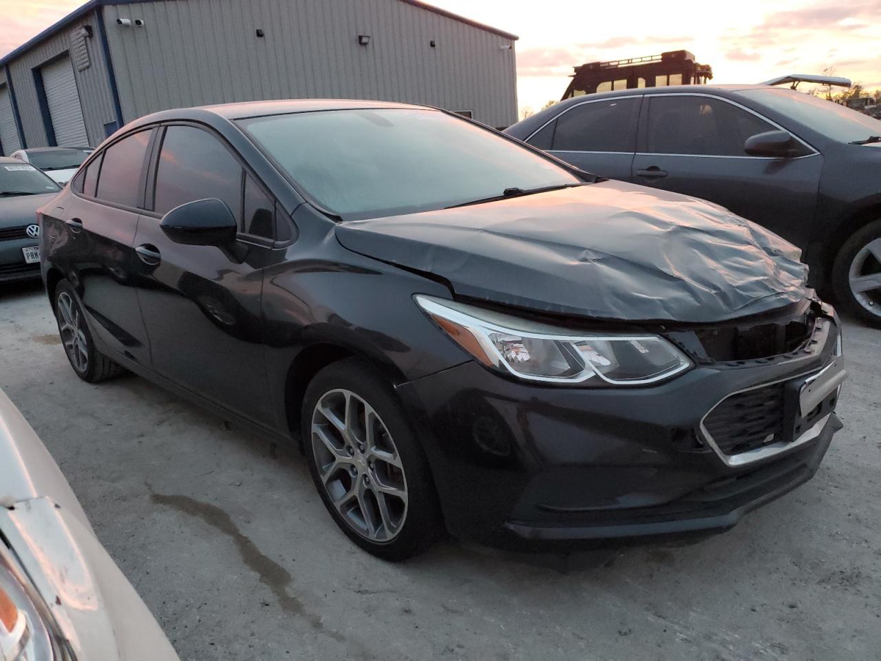 2017 CHEVROLET CRUZE LS - Фото 4