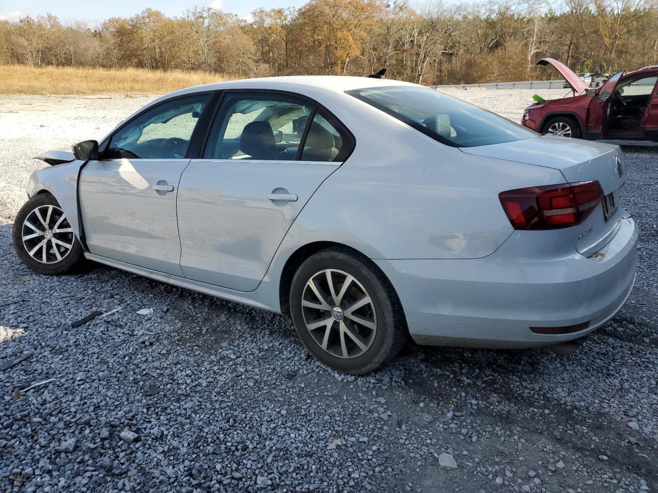 2017 VOLKSWAGEN JETTA SE - Image 2