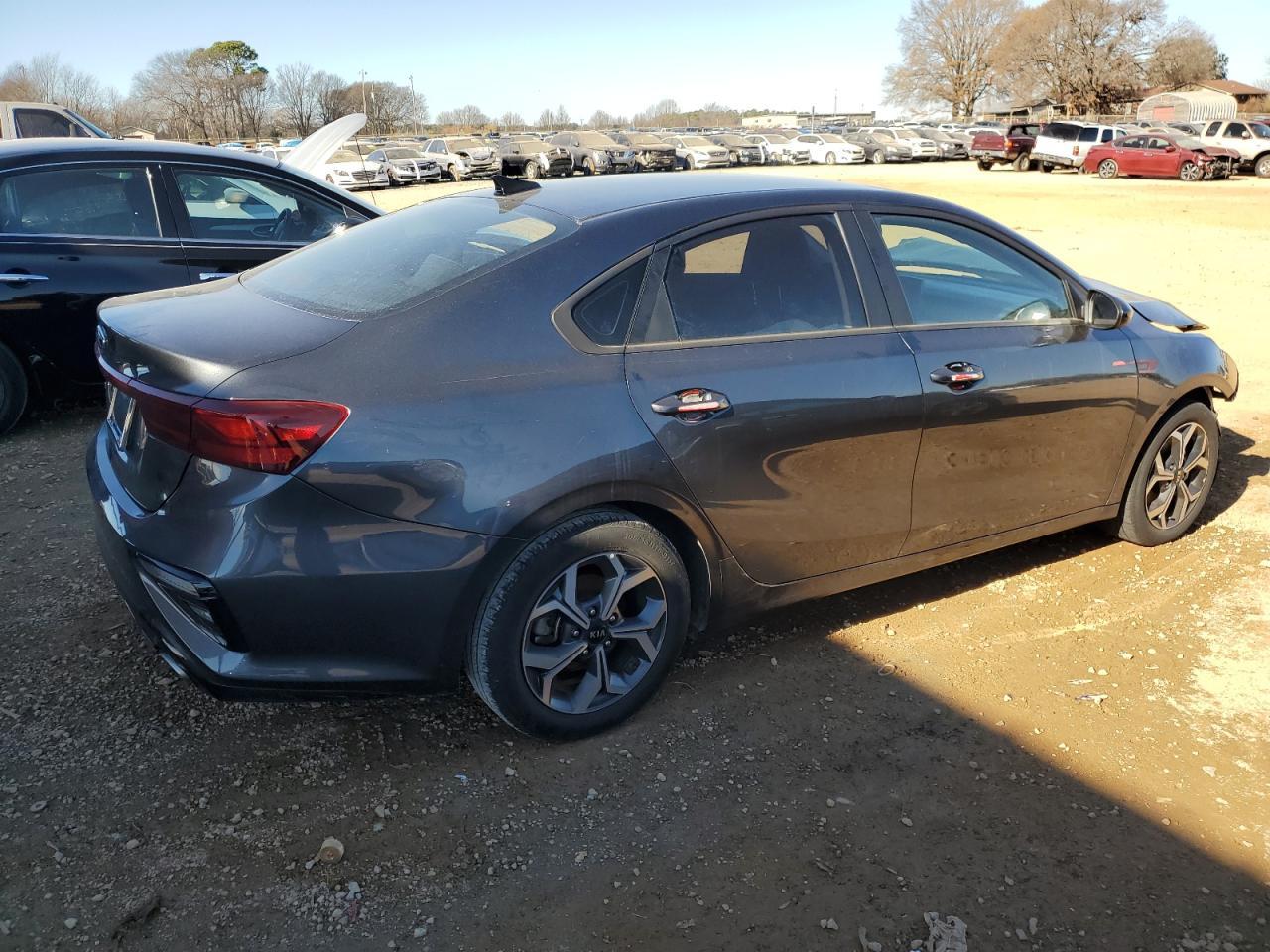 2021 KIA FORTE FE - Фото 3
