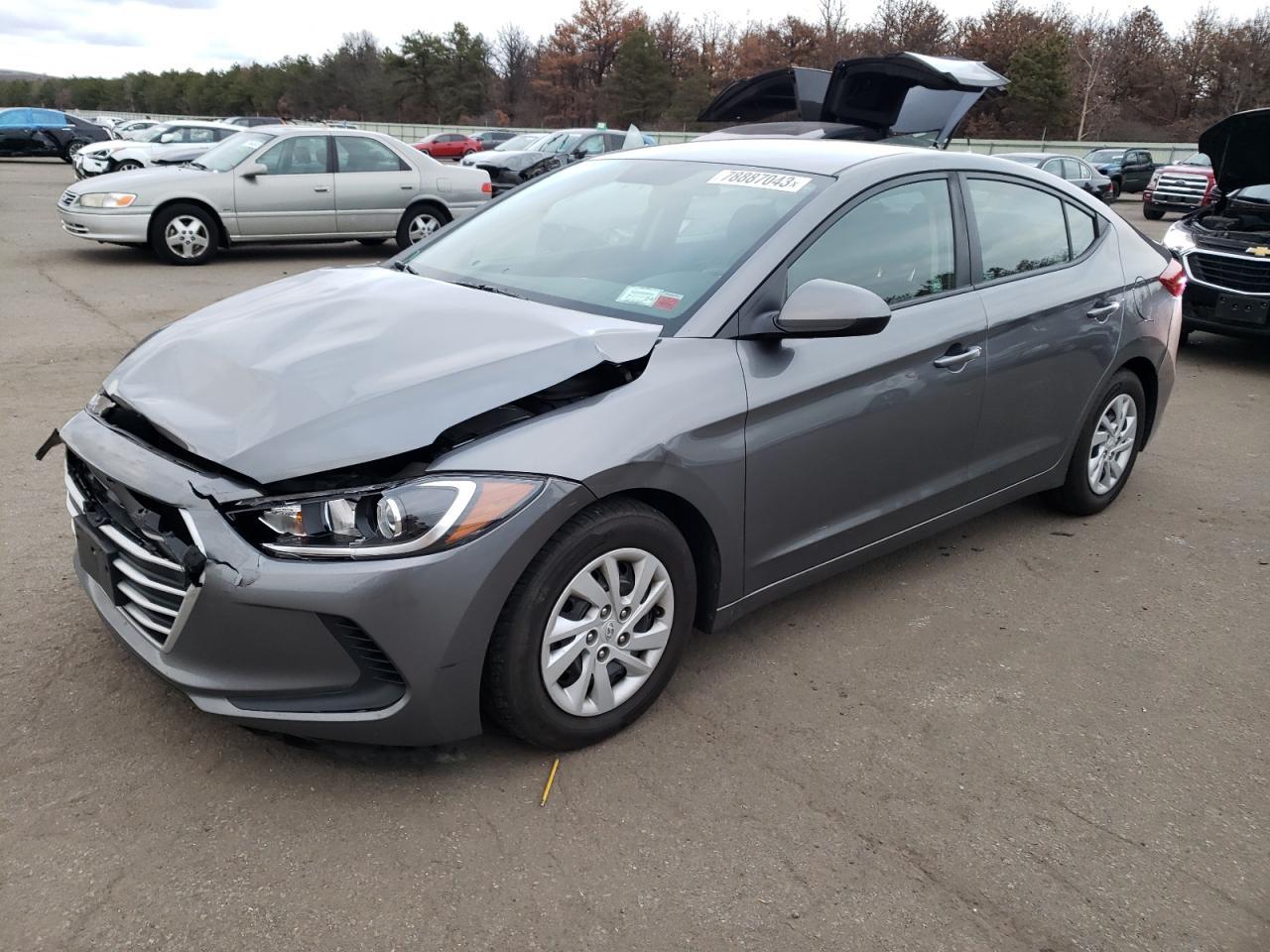 2018 HYUNDAI ELANTRA SE