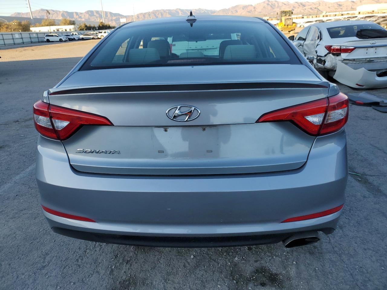 2017 HYUNDAI SONATA SE - Фото 6