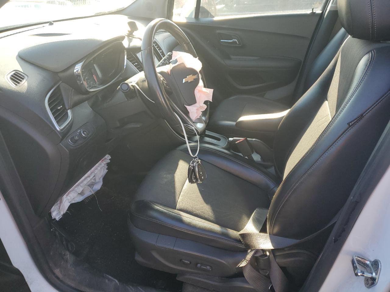 2019 CHEVROLET TRAX 1LT - Image 7