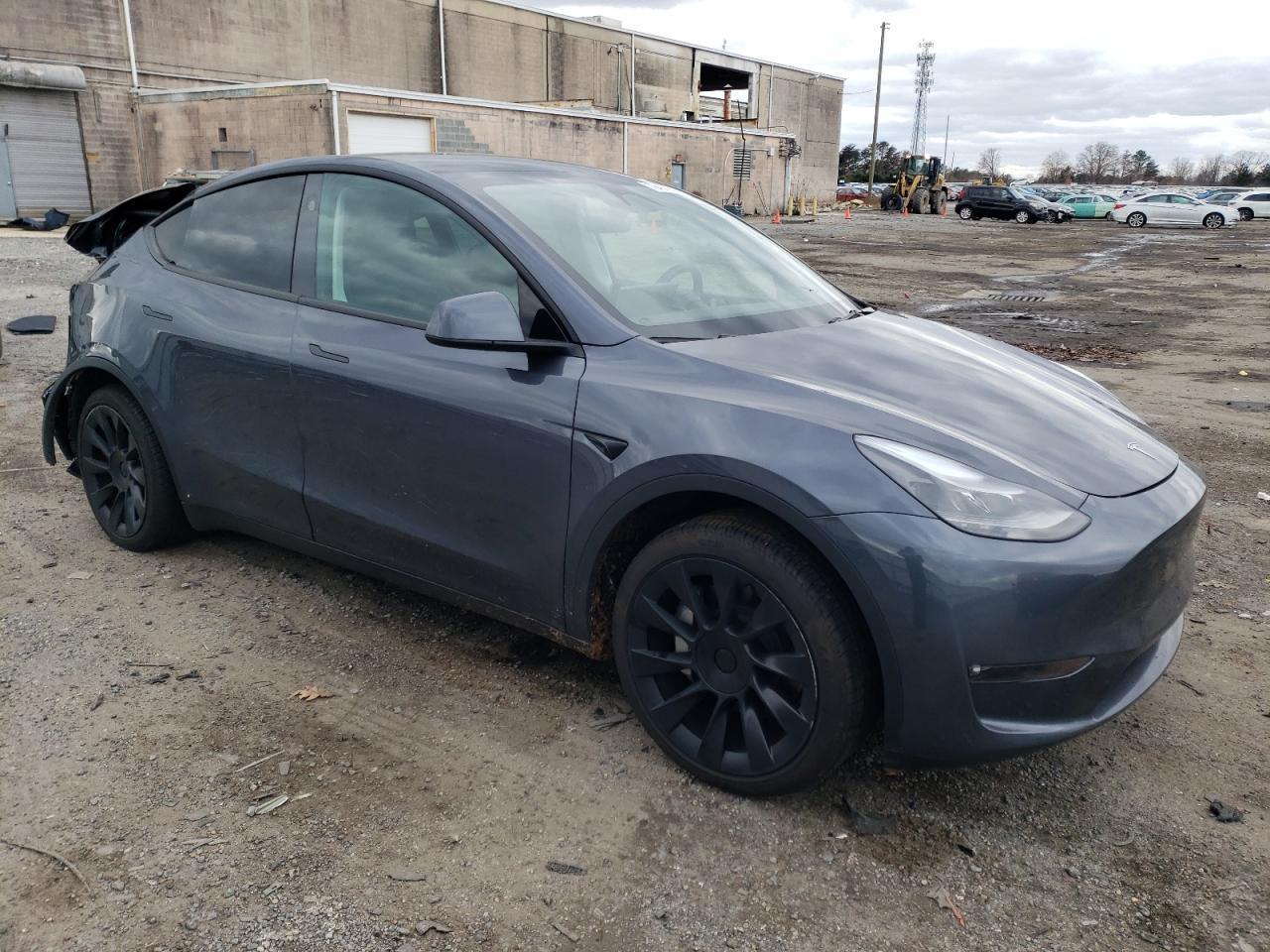 2023 TESLA MODEL Y - Фото 4