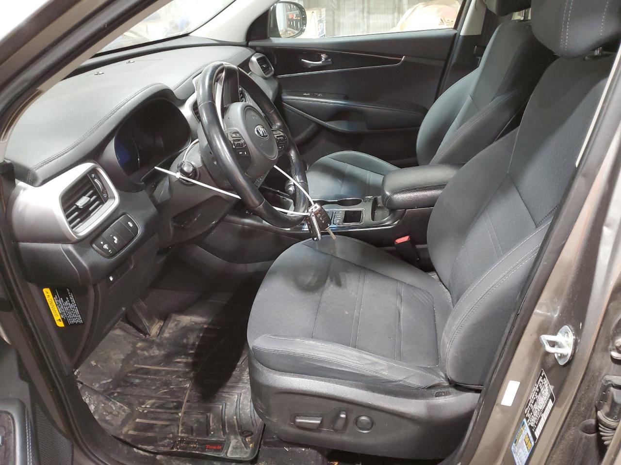 2017 KIA SORENTO LX - Фото 7