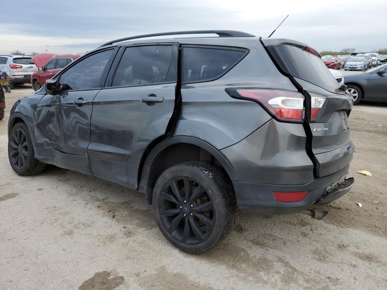 2017 FORD ESCAPE SE - Фото 2