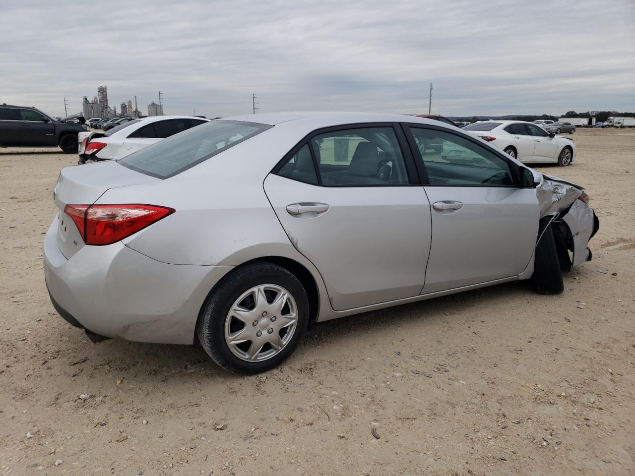 2018 TOYOTA COROLLA L - Image 3